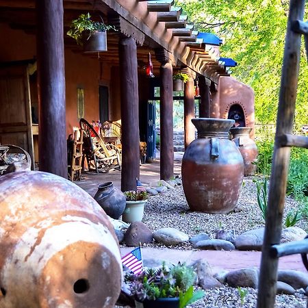 Ranchos de Taos Adobe And Pines Inn Bed And Breakfast المظهر الخارجي الصورة