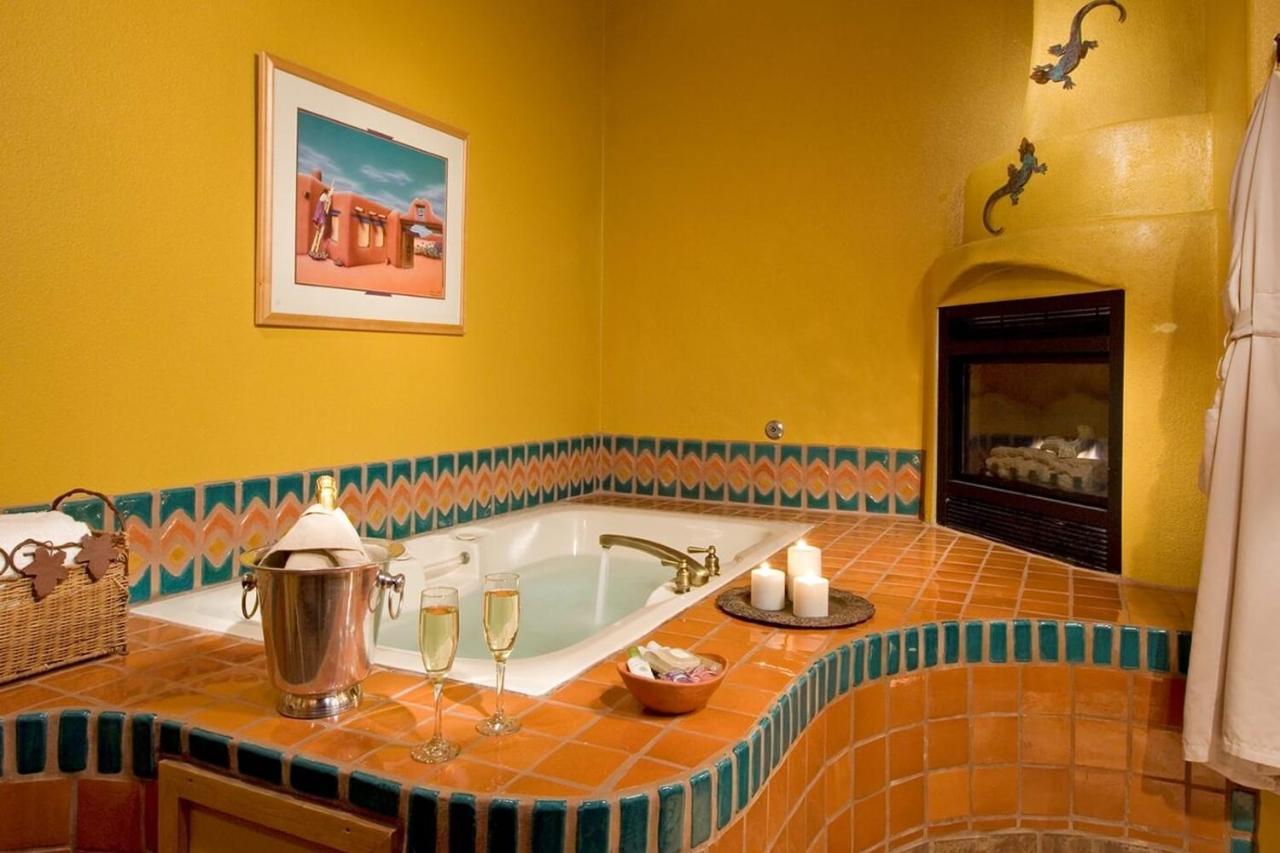 Ranchos de Taos Adobe And Pines Inn Bed And Breakfast المظهر الخارجي الصورة