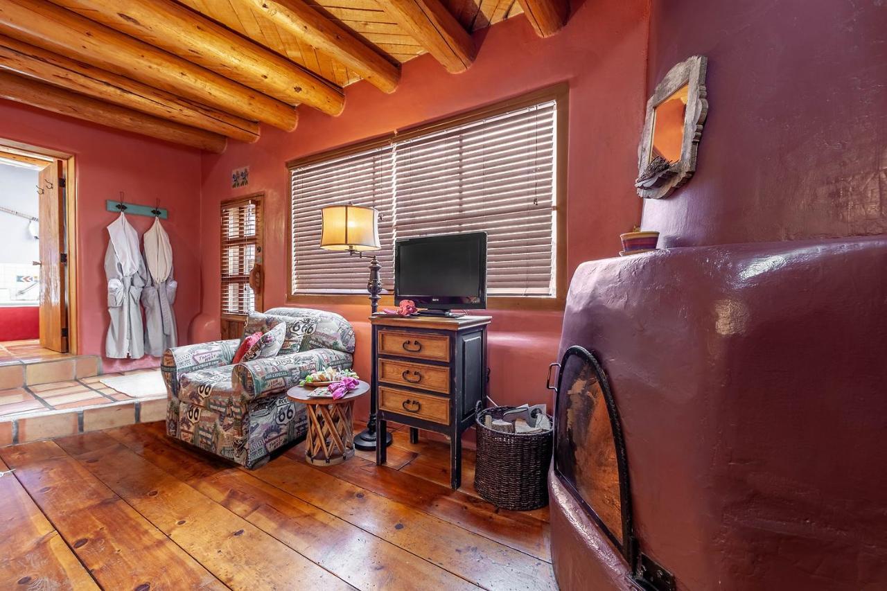 Ranchos de Taos Adobe And Pines Inn Bed And Breakfast المظهر الخارجي الصورة