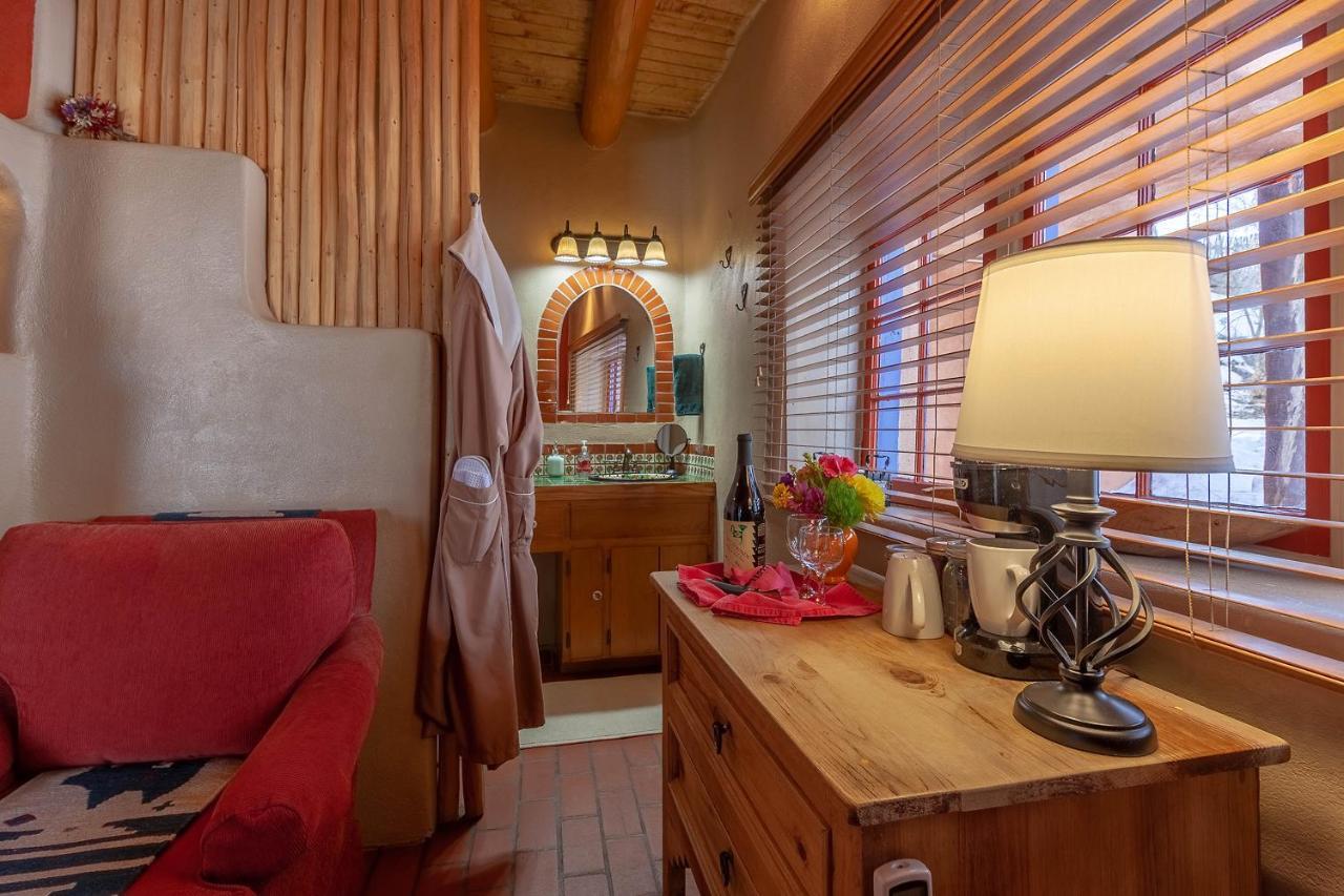 Ranchos de Taos Adobe And Pines Inn Bed And Breakfast المظهر الخارجي الصورة